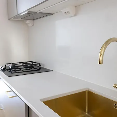 2ndhomes Luxury 3 Bedroom Brand New 106 M2 With In Center